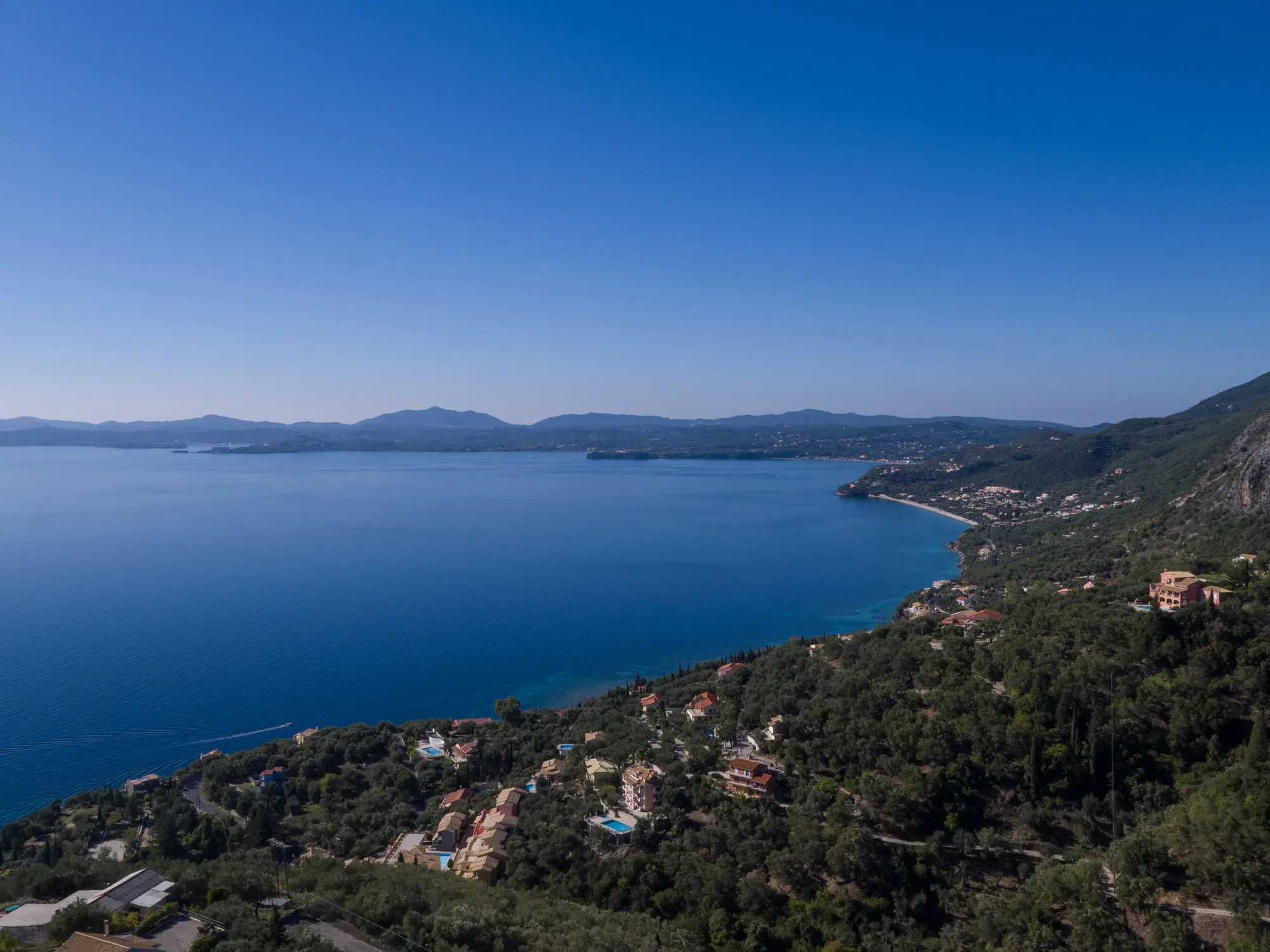 Spectacular sea and mountain views